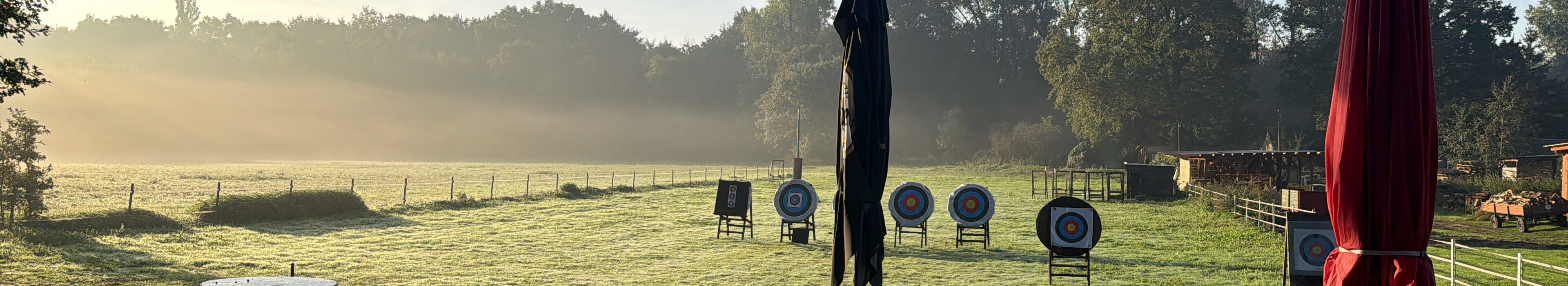 Schießplatz im Morgentau