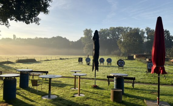 Schießplatz im Morgentau